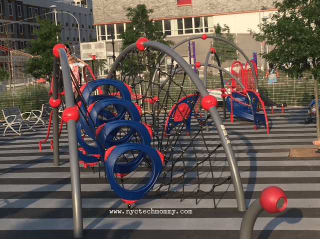 Long Island City, Queens NYC - Family FUN along the water's edge at Gantry Plaza and Hunter's Point South Park