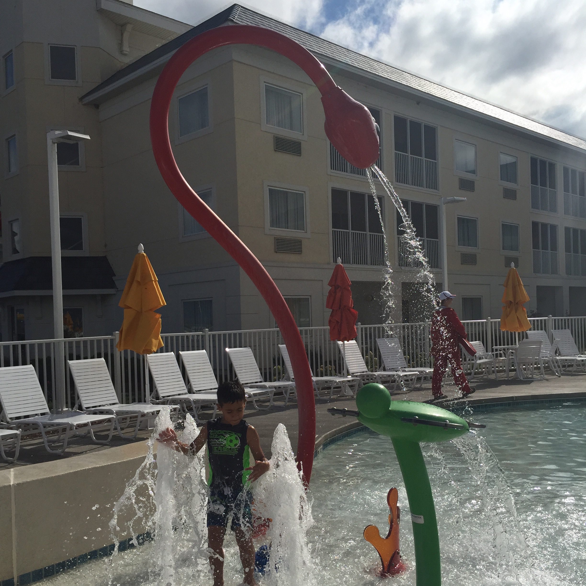 We love it so much I thought I should tell you all the reasons to stay at Hotel Breakers when visiting Cedar Point. It's the perfect family fun destination!