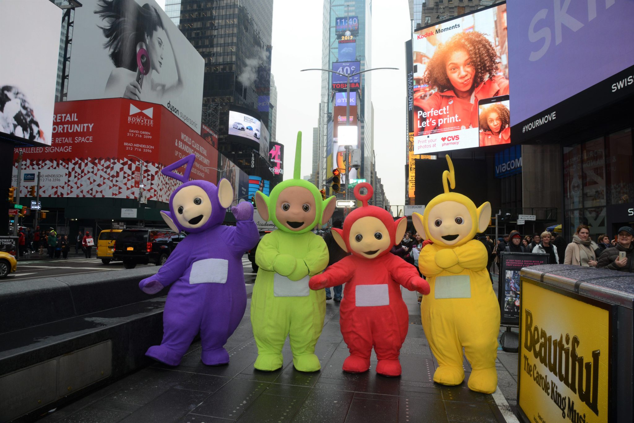 Teletubbies returned to NYC to celebrate their 2oth Anniversary! Can you believe these huggable Tubbies have been around for 20 years? See how we celebrated