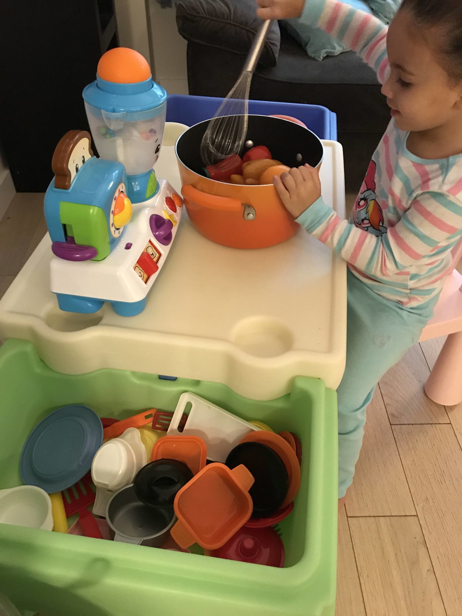 The Simplay3 In and Out Activity Table is a game changer! It offers so many ways to play and everything stays neat and tidy in one place. Sometimes it's a kitchen, other times is so much more. Learn how we use it to play in so many different ways!