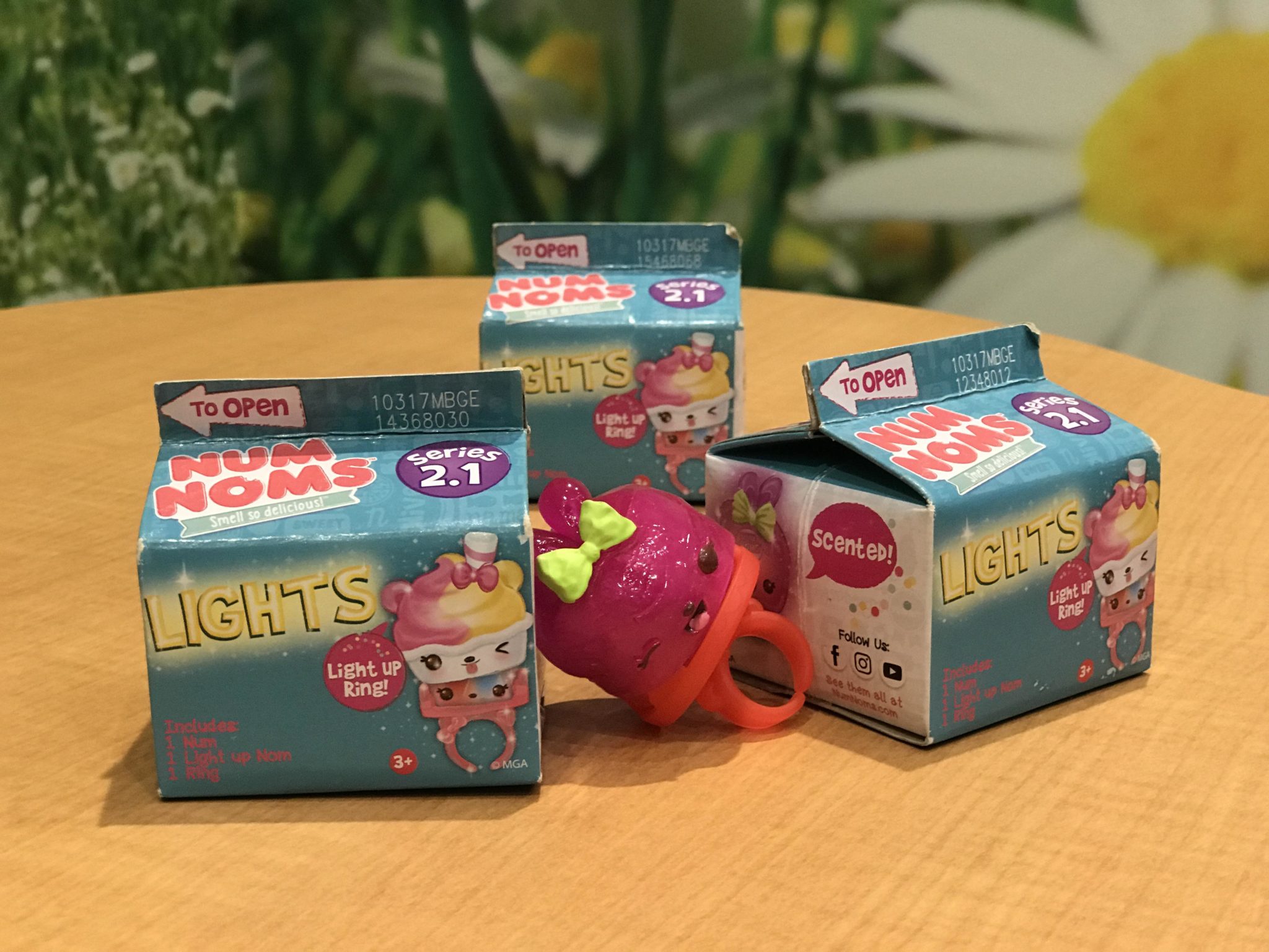 Num Noms Lights make great stocking stuffers