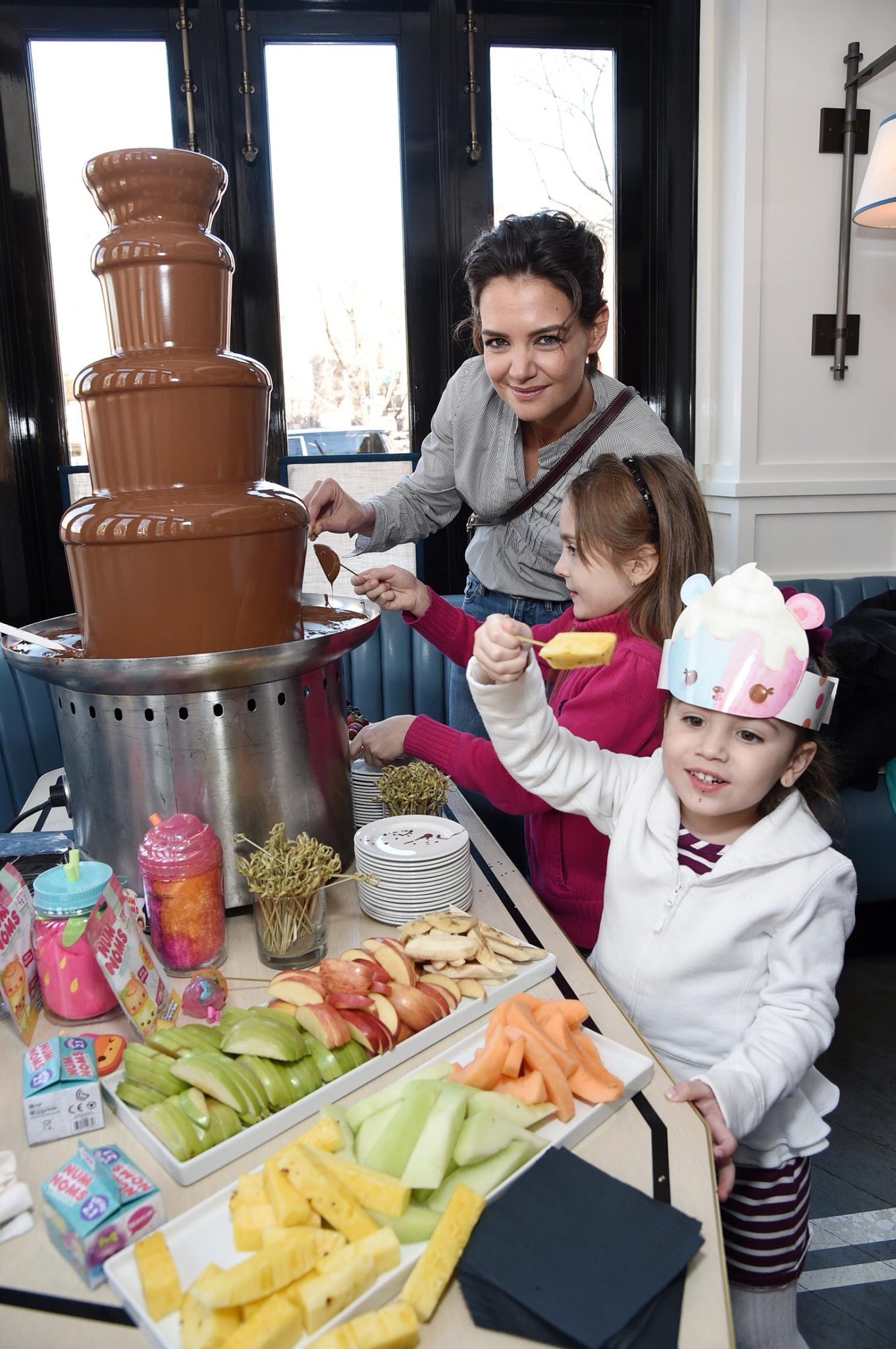 Num Noms Snackables are here! These adorable little collectables make playing with your "food" fun. Check out highlights from the Num Noms Snackables Launch Party with Katie Holmes! #numnoms #katieholmes #nyctechmommy #nyctechkids