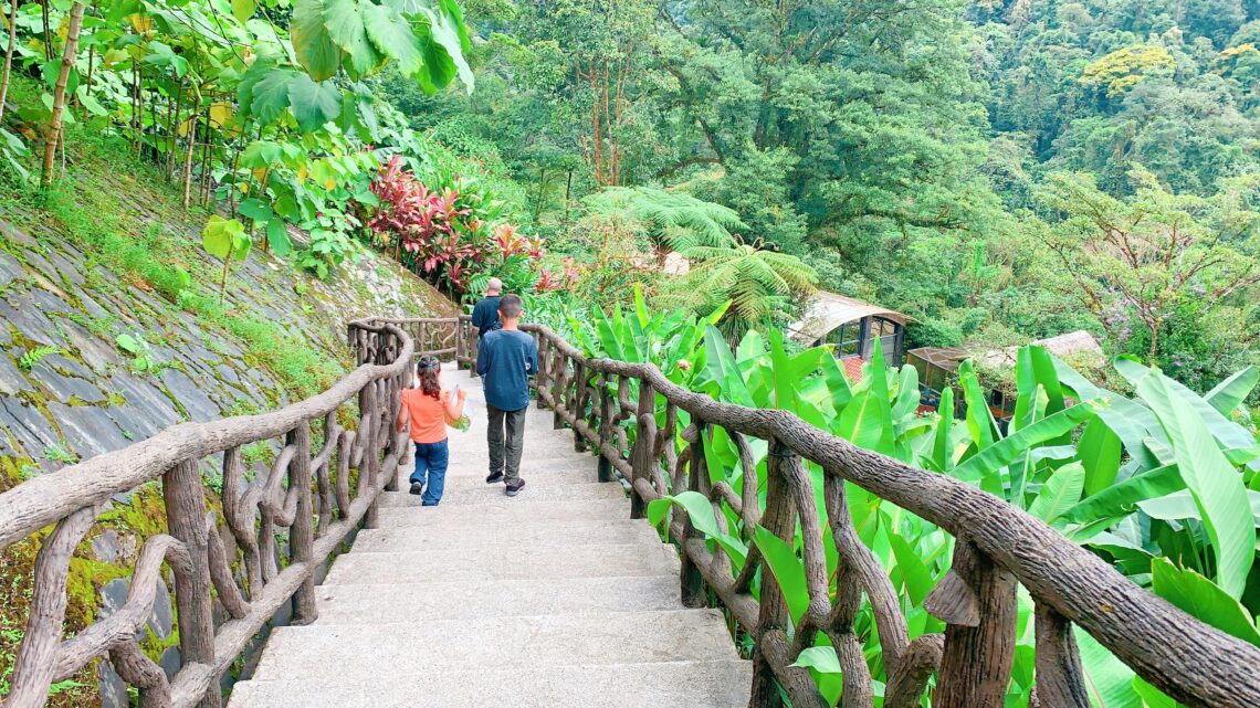 Kid-Friendly Costa Rica Family Vacation