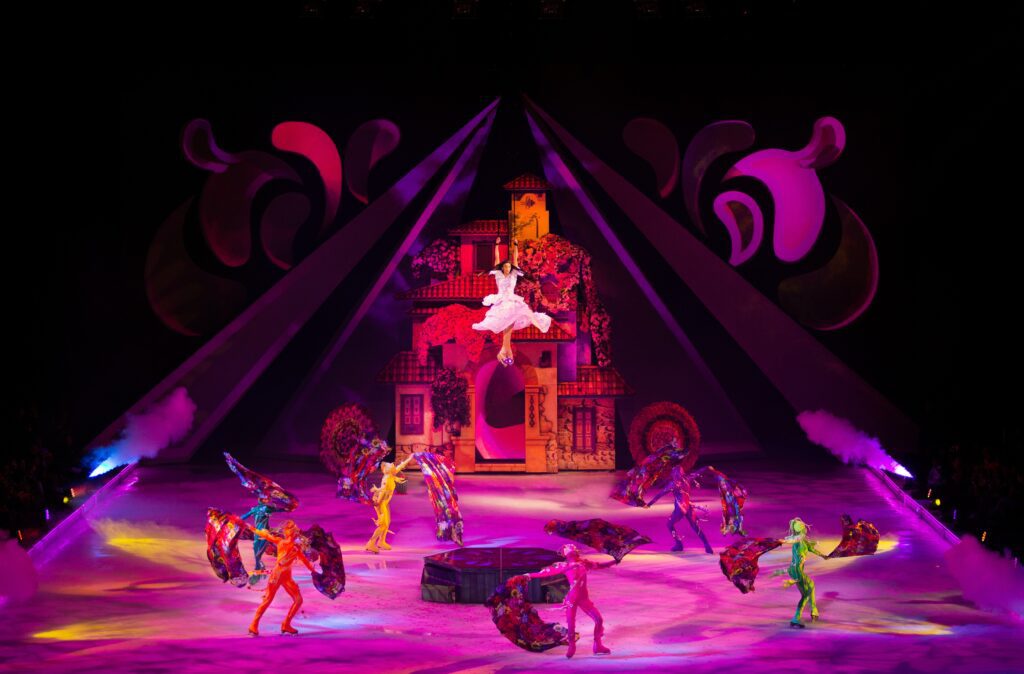 Take the kids to see DISNEY ON ICE PRESENTS FROZEN & ENCANTO